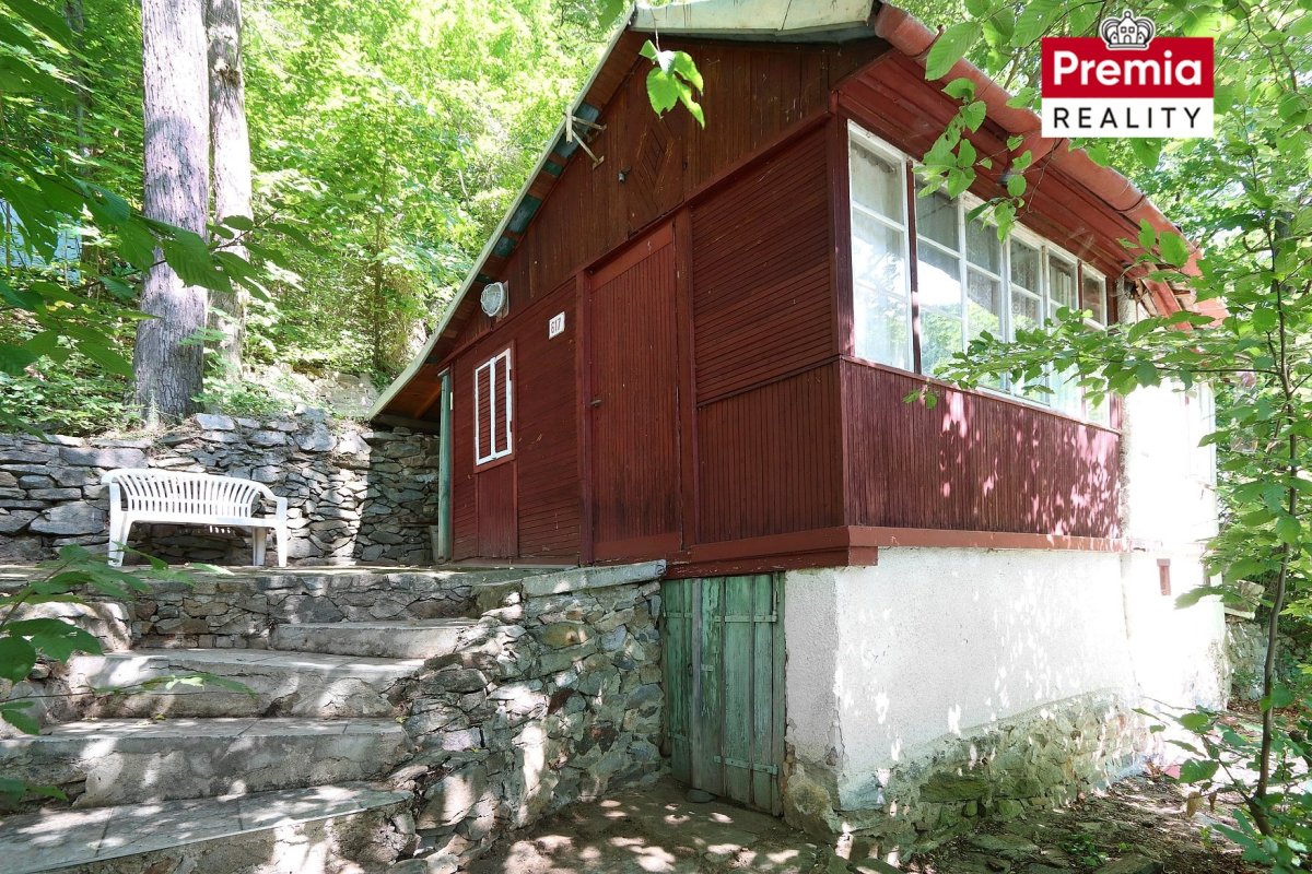 Rybářská chata u vody na prodej